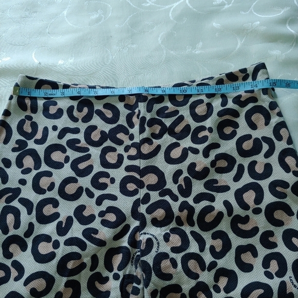 LOVE Moschino Leopard Print Pants, size 6 - Picture 13 of 15